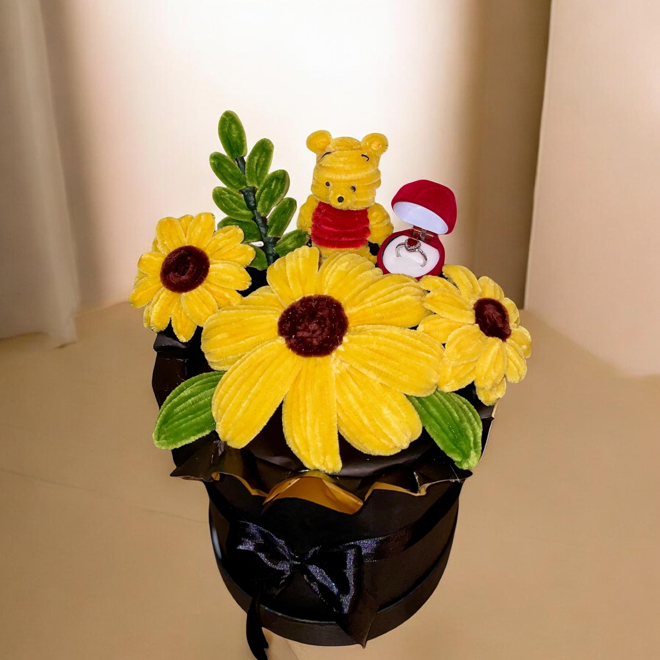 Pooh x Sunflower Premium Gift Box With Heart Ring & Rose Ring box
