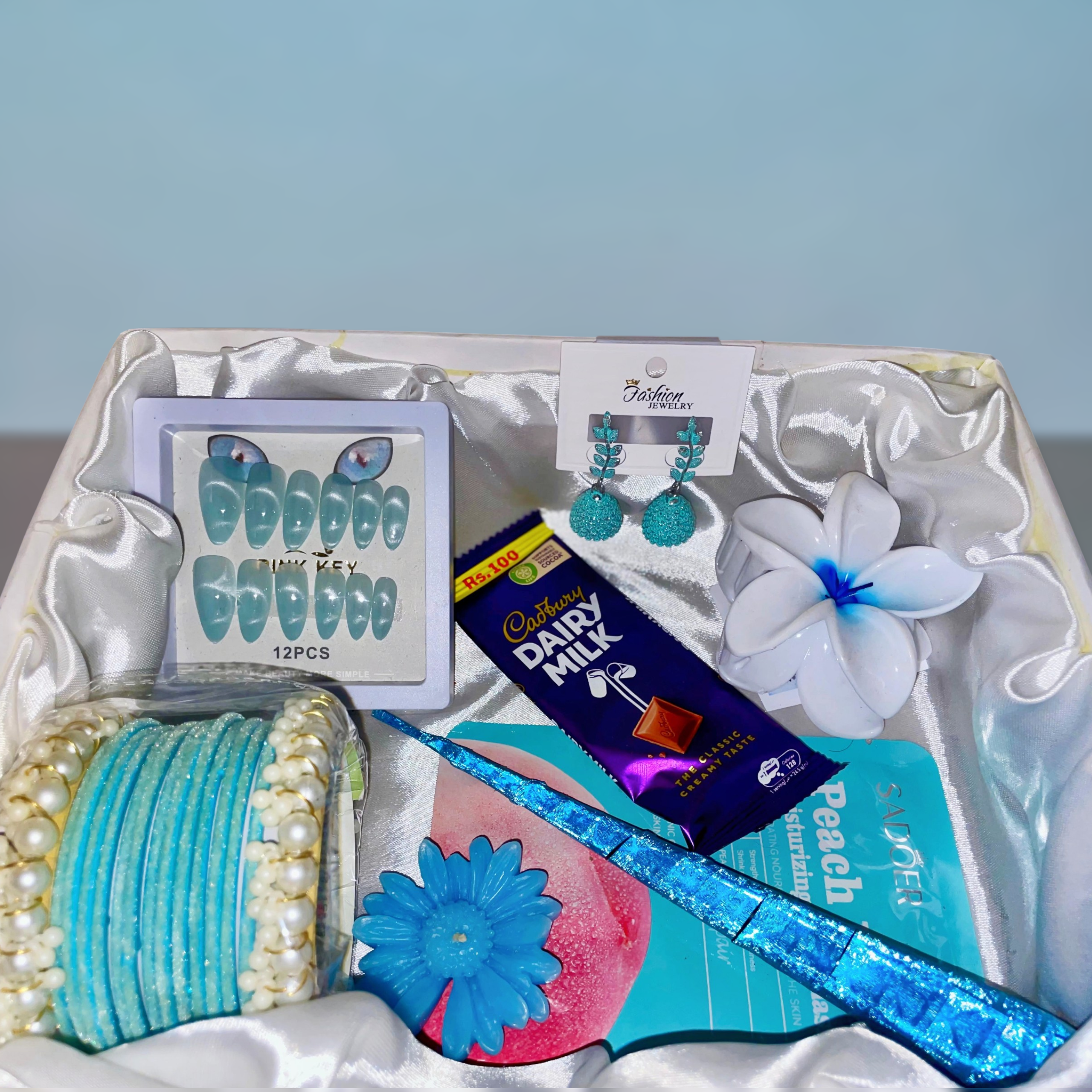 Sapphire Luxe Eid Box